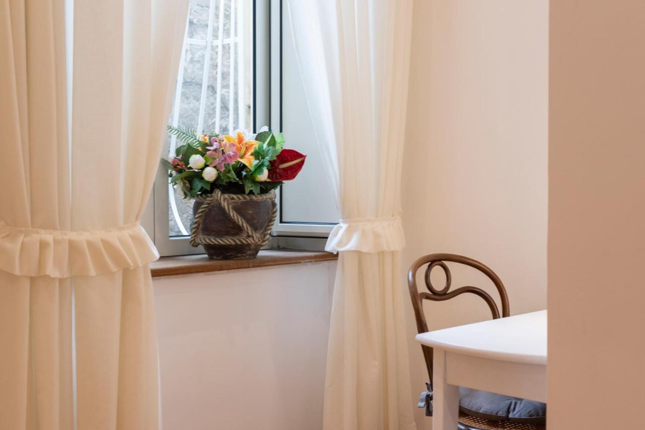 Pignatelli Rooms Naples Luaran gambar
