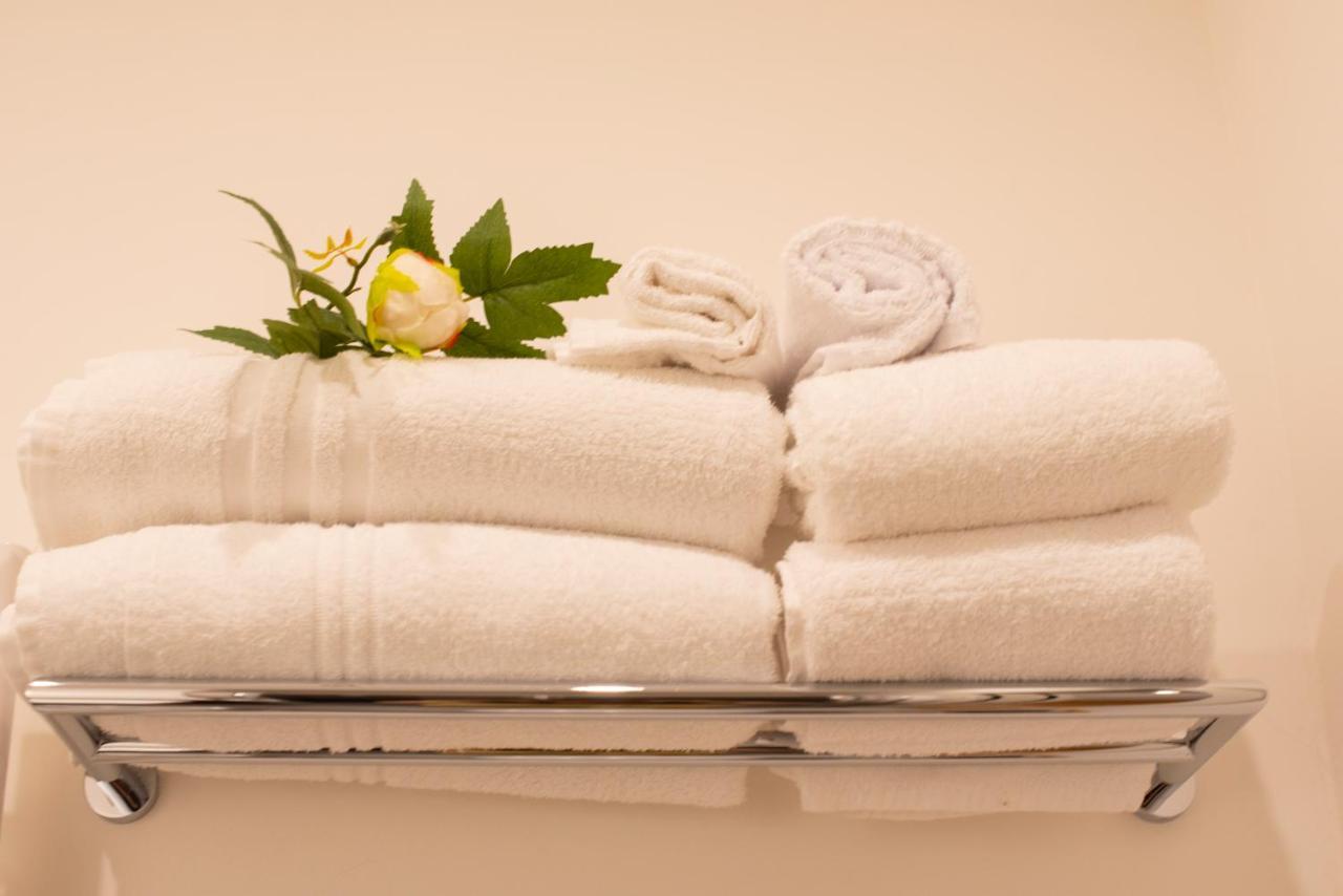 Pignatelli Rooms Naples Luaran gambar